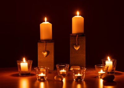 Kerzen im Trauzimmer im Standesamt in Kandel | Candle light wedding | by Andy Mock